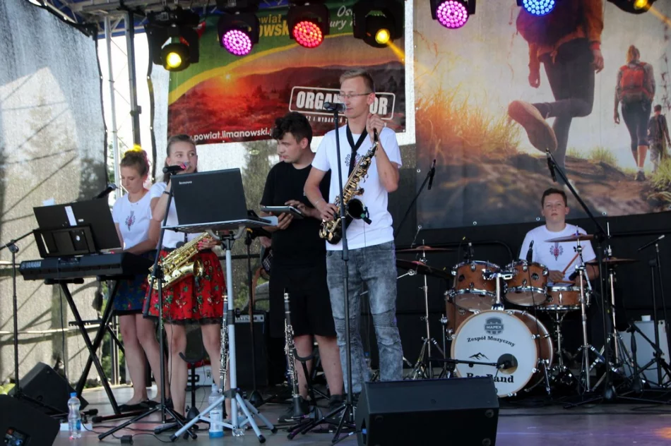 Przywitali lato i dobrą zabawą otwarli sezon turystyczny  - zdjęcie 7