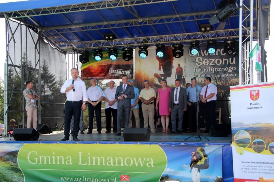 Przywitali lato i dobrą zabawą otwarli sezon turystyczny  - zdjęcie 9