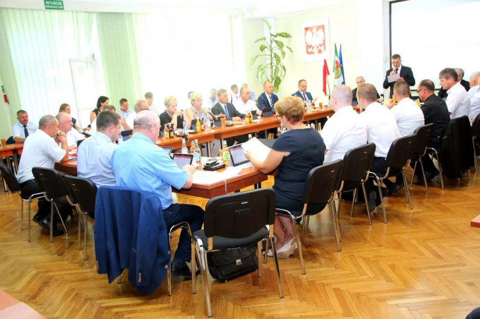 Wójt z jednogłośnym absolutorium i wotum zaufania - zdjęcie 9