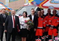 Otrzymali najnowocześniejszą karetkę - od firmy - zdjęcie główne