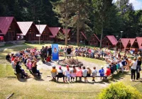 Strażacy rozmawiali z dziećmi i młodzieżą na temat bezpieczeństwa podczas letniego wypoczynku - zdjęcie główne