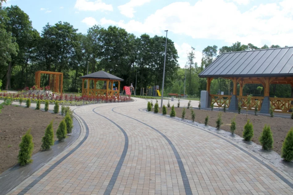 Centrum miejscowości nabiera nowych kształtów - zdjęcie 7