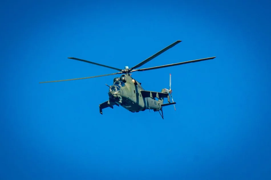 "Latające czołgi" od kilku dni na niebie nad Limanowszczyzną - zdjęcie 5