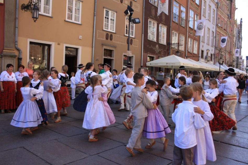 Warsztaty i wypoczynek dla członków zespołów regionalnych możliwe dzięki budżetowi obywatelskiemu - zdjęcie 2