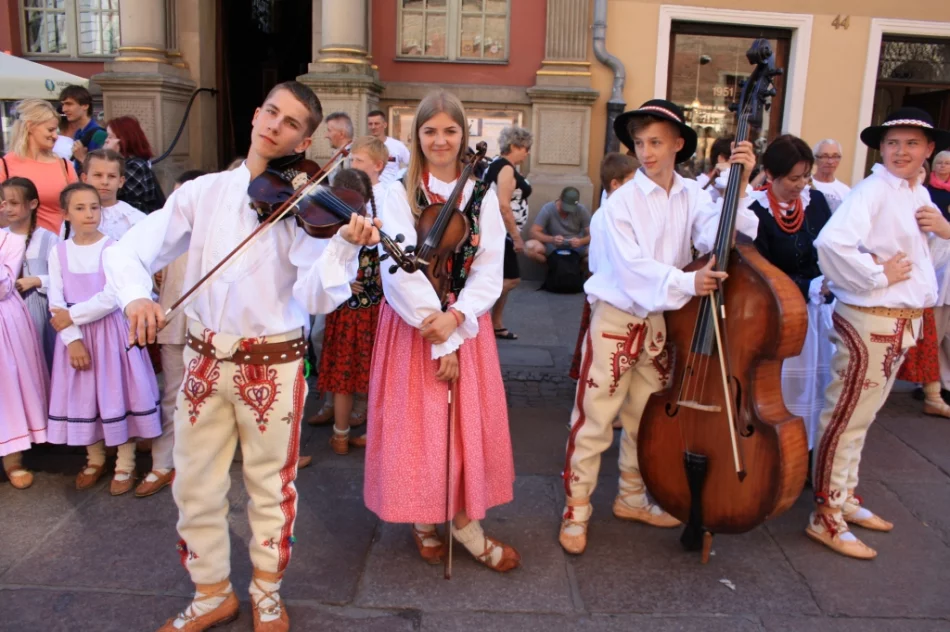 Warsztaty i wypoczynek dla członków zespołów regionalnych możliwe dzięki budżetowi obywatelskiemu - zdjęcie 11