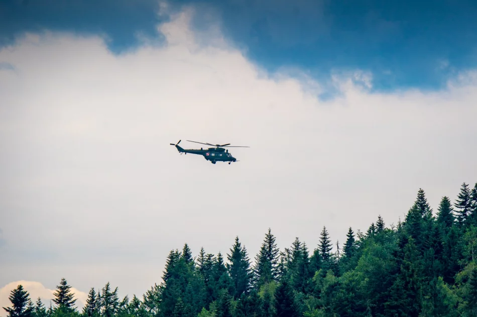 "Latające czołgi" od kilku dni na niebie nad Limanowszczyzną - zdjęcie 16