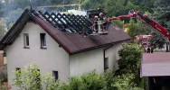 Pożar poddasza budynku. Strażacy znaleźli zwłoki - zdjęcie 5