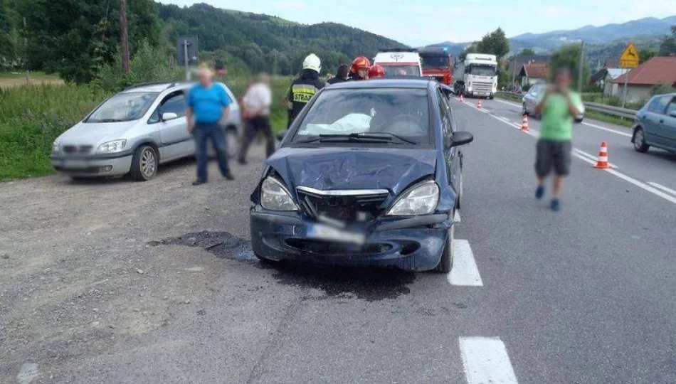 Maszkowice: zderzenie dwóch samochodów i busa. Ranni trafili do szpitala - zdjęcie 1