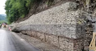 Nowy mur oporowy osunął się na jezdnię - zdjęcie 5