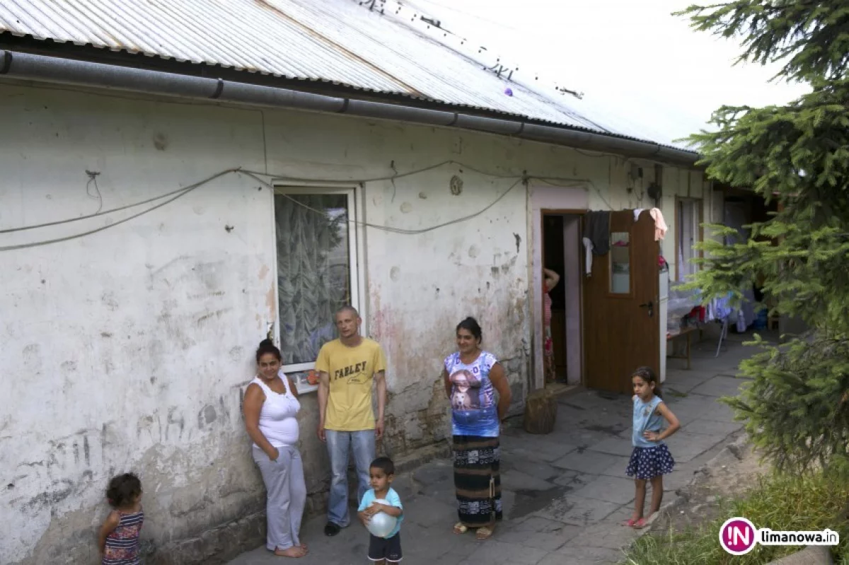 Romowie mają 'godnie i spokojnie żyć' - ale nie w Czchowie, a w Limanowej