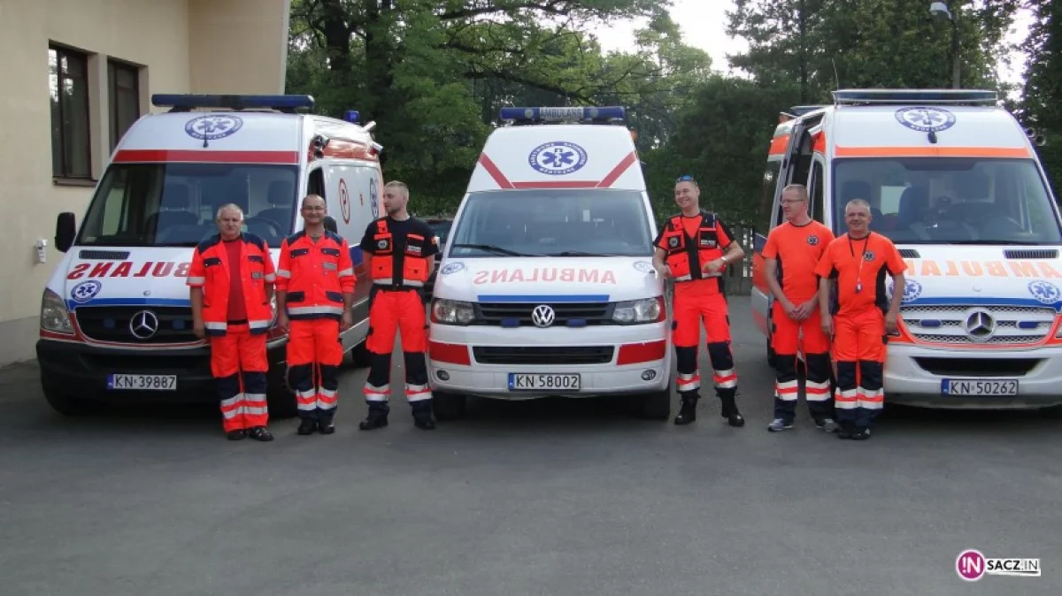 Sądeccy ratownicy  na krakowskich błoniach. W pełnej gotowości także straż pożarna i policja