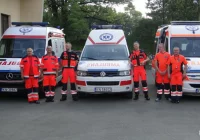 Sądeccy ratownicy  na krakowskich błoniach. W pełnej gotowości także straż pożarna i policja - zdjęcie główne