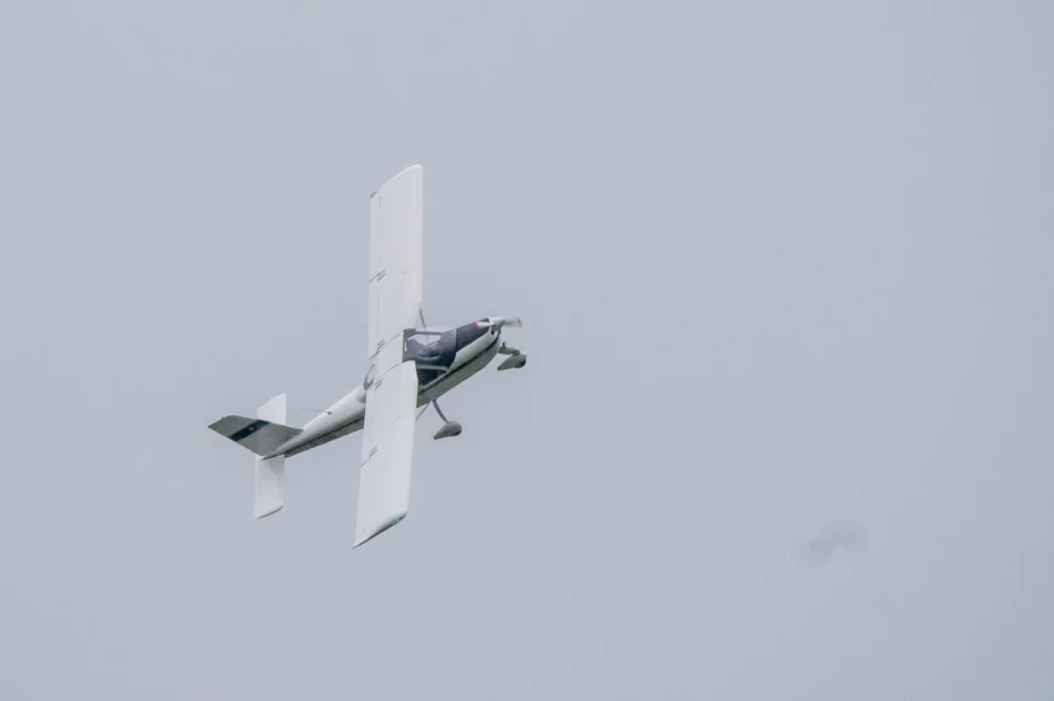 Ciemne chmury nie odstraszyły 700 gości i dwóch statków powietrznych - zdjęcie 8