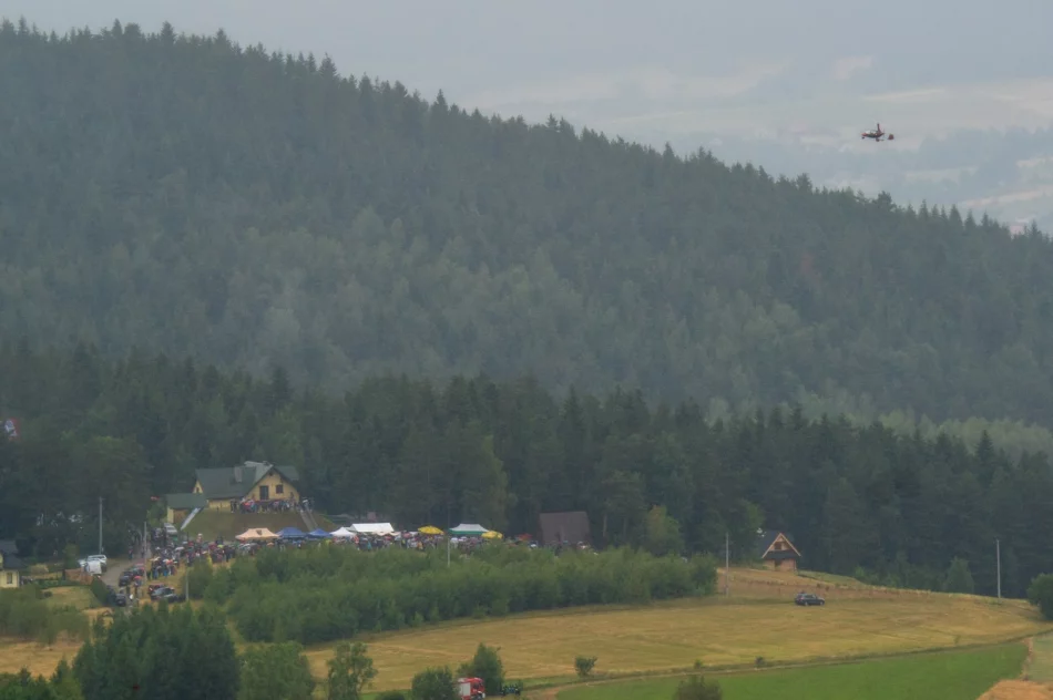 Ciemne chmury nie odstraszyły 700 gości i dwóch statków powietrznych - zdjęcie 17