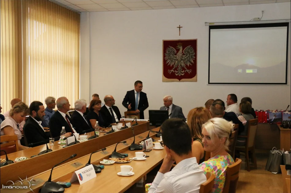 Oficjalne spotkanie zaprzyjaźnionych miast podczas Dni Limanowej - zdjęcie 3