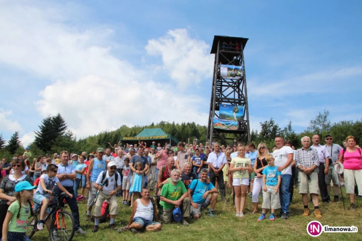 Turyści dopisali podczas niedzielnej wędrówki