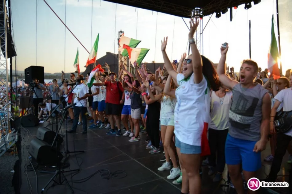 Wszyscy uczestnicy Tygodnia Misyjnego modlili się przy Papieskim Ołtarzu (wideo) - zdjęcie 3