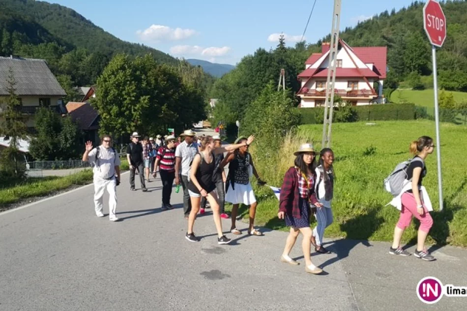 Młodzież z Finlandii odwiedziła Glisne - zdjęcie 2