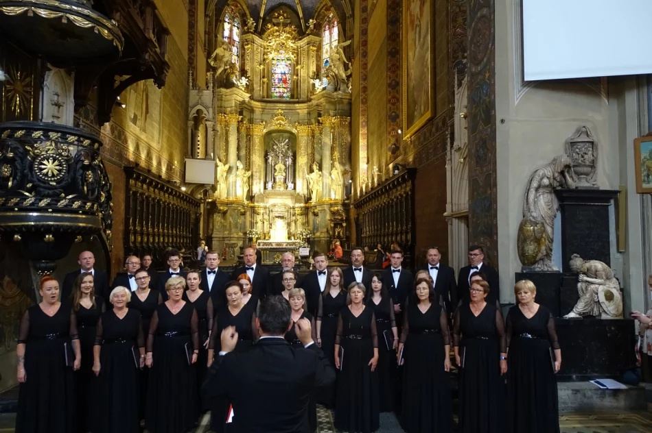 Chór CANTICUM IUBILAEUM wystąpił we Lwowie - zdjęcie 2