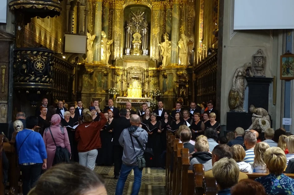 Chór CANTICUM IUBILAEUM wystąpił we Lwowie - zdjęcie 3