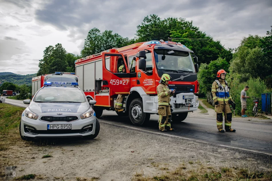 Ciężkie obrażenia motocyklisty, kierowcy Opla zatrzymano prawo jazdy - zdjęcie 10