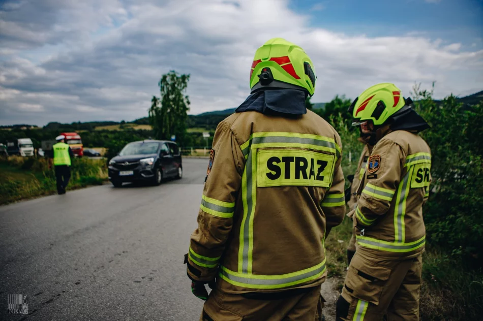 Ciężkie obrażenia motocyklisty, kierowcy Opla zatrzymano prawo jazdy - zdjęcie 11