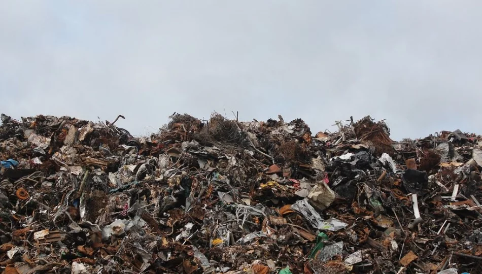 Kolejna podwyżka stawek za śmieci - to aż 25 lub 40 zł miesięcznie od osoby - zdjęcie 1