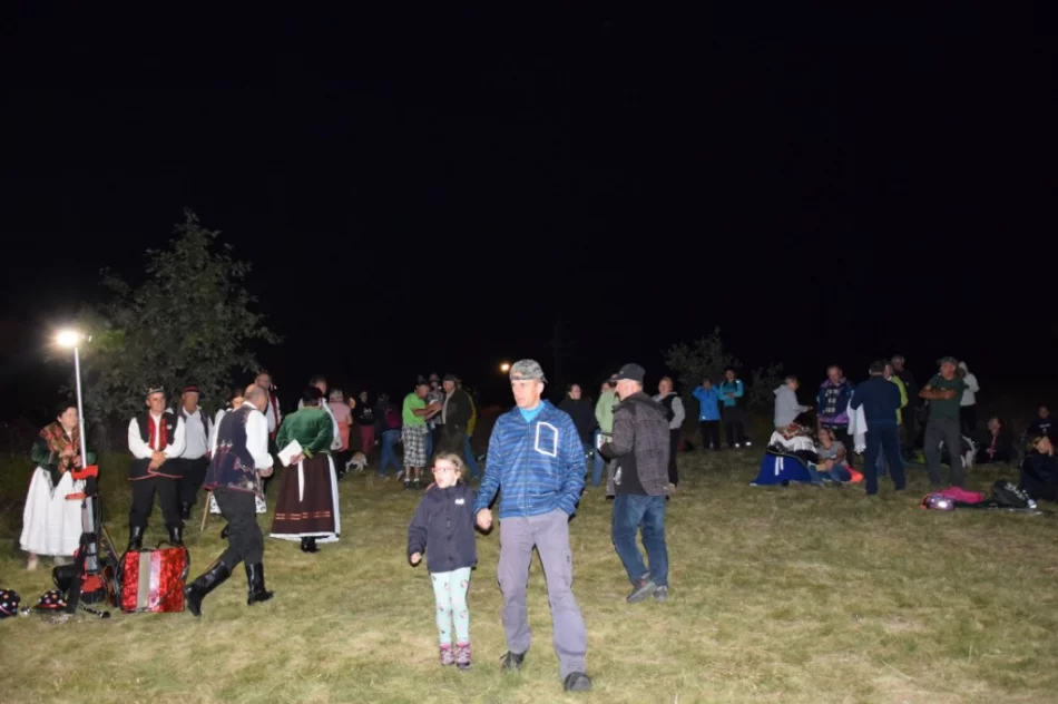 Nocny złaz turystyczny na Ćwilinie - zdjęcie 3