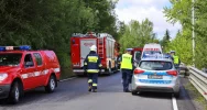 Samochód wypadł z jezdni. Pięć osób, w tym roczne dziecko, trafiło do szpitala - zdjęcie 4