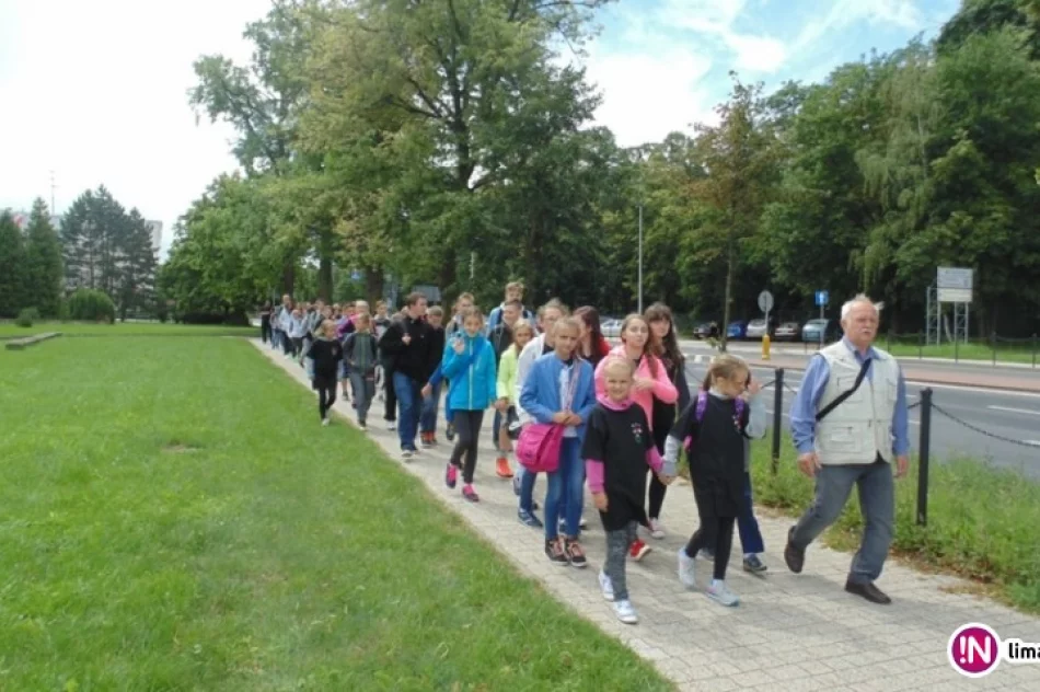 Młodzi strażacy-ochotnicy wypoczywali i zwiedzali - zdjęcie 3