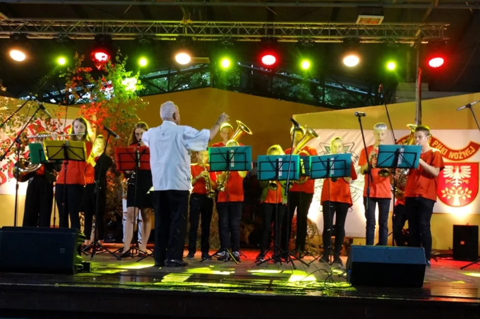 „A ja chodzę nie przejmując się ulewą ani spiesząc …” – V Jarmark Historyczny „Born in The PRL” za nami! - zdjęcie 16