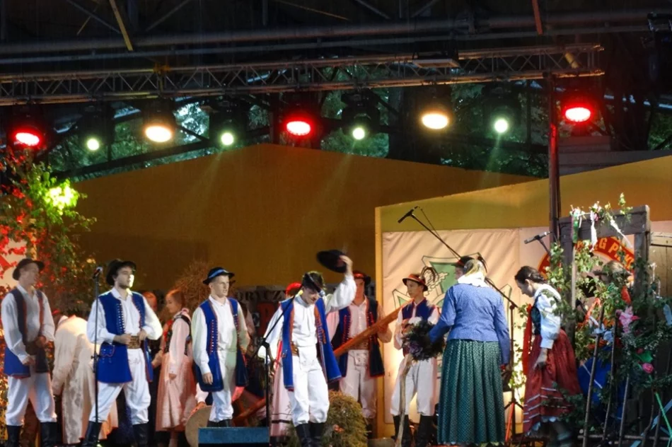 „A ja chodzę nie przejmując się ulewą ani spiesząc …” – V Jarmark Historyczny „Born in The PRL” za nami! - zdjęcie 17