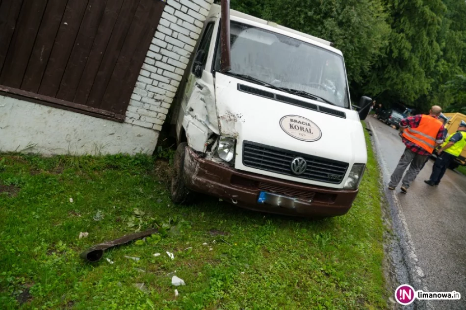 Citroen zderzył się z dostawczym Volkswagenem - zdjęcie 2