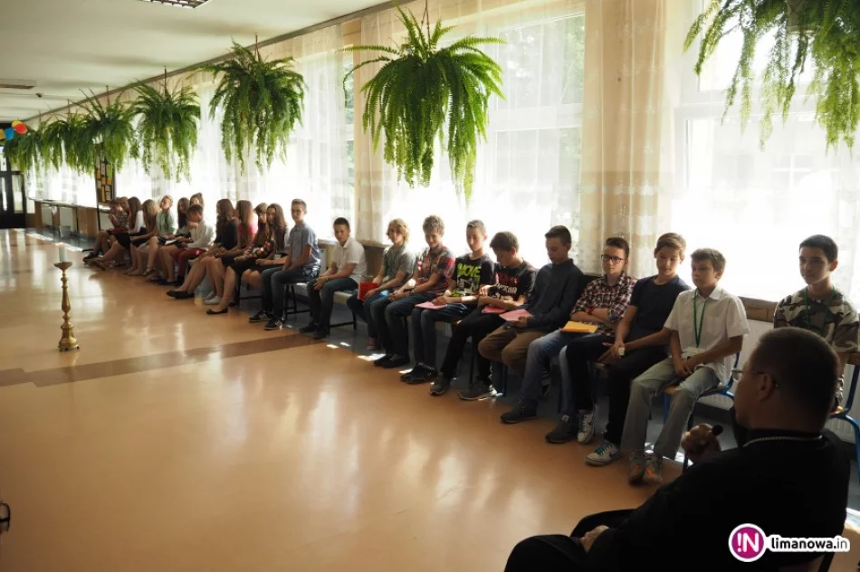 Szkoła tętni życiem nawet w czasie wakacji - zdjęcie 2