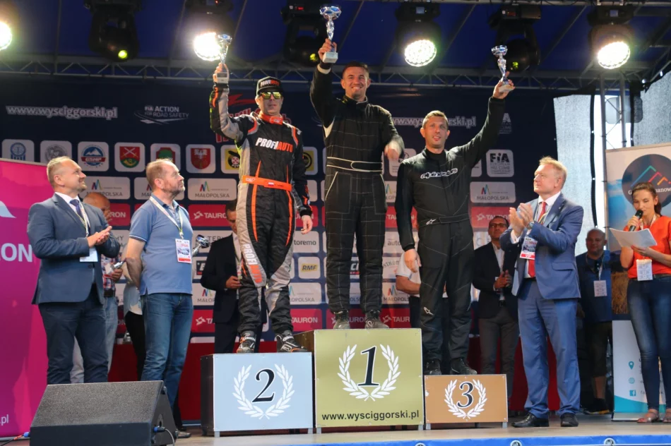 MISTRZOWIE POLSKI I EUROPY NA TRASIE 11. WYŚCIGU GÓRSKIEGO LIMANOWA-PRZEŁĘCZ POD OSTRĄ - zdjęcie 13
