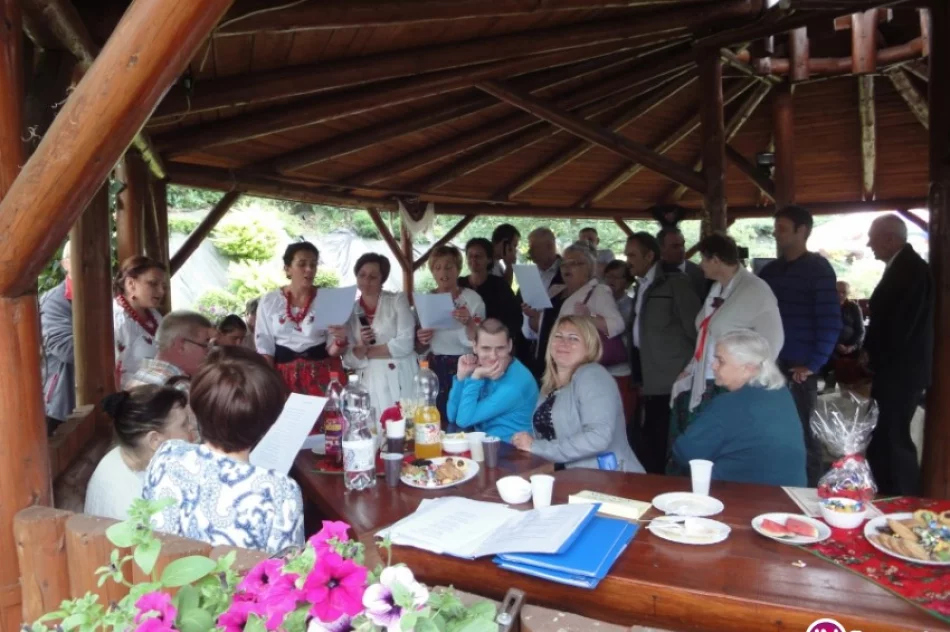 Pensjonariusze zaśpiewali 'na góralską nutę' - zdjęcie 4