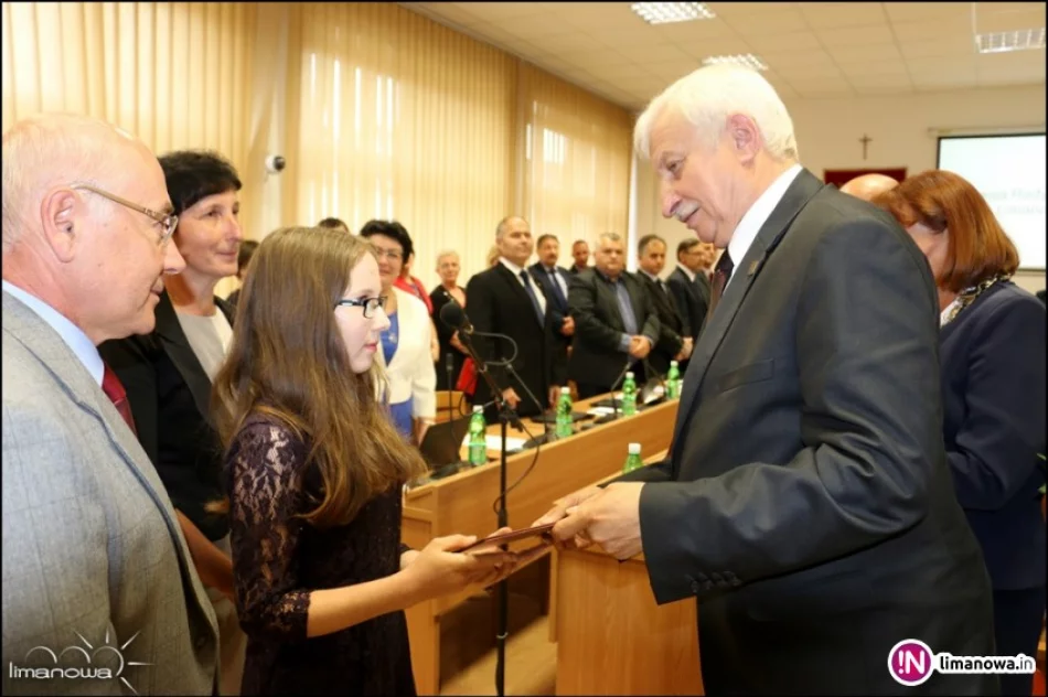 Miasto nagrodziło młodą skrzypaczkę - zdjęcie 2