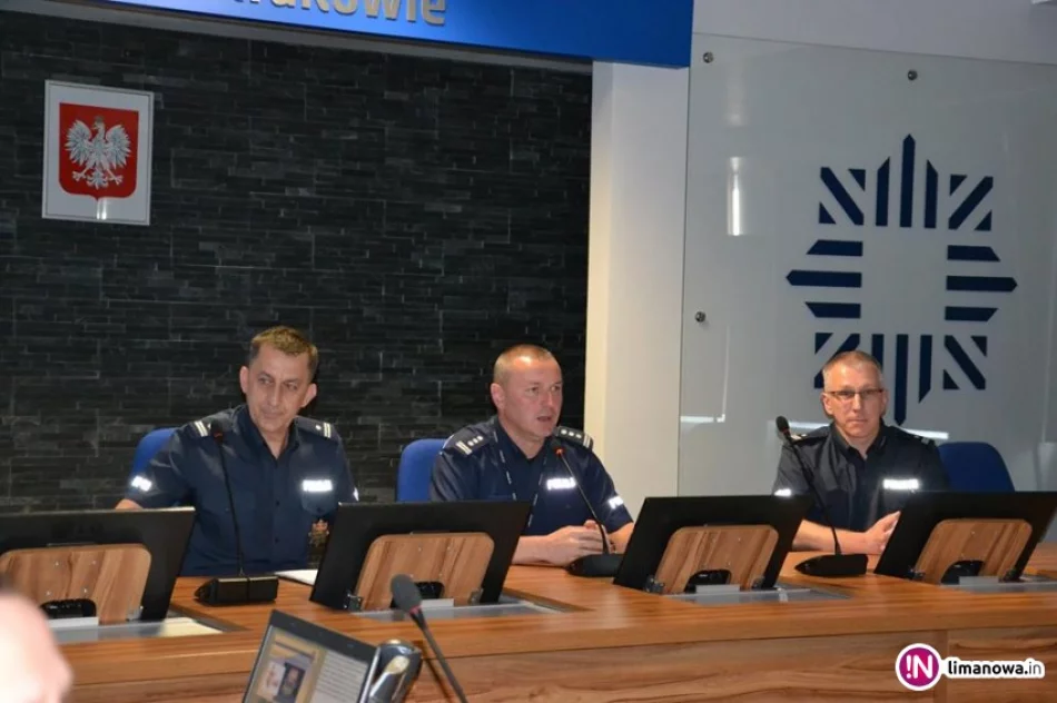 Policjanci szkolą wolontariuszy - zdjęcie 2