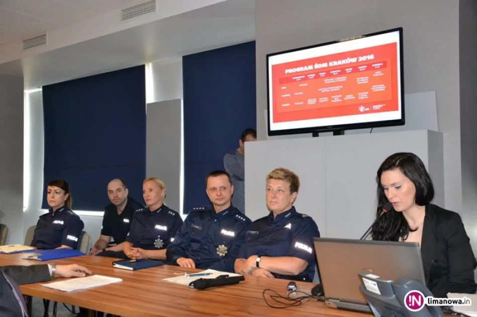 Policjanci szkolą wolontariuszy - zdjęcie 3