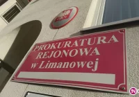 Drzwi zamknięte od środka, sąsiedzi zauważyli dym. Śledztwo ws. śmierci w pożarze - zdjęcie główne