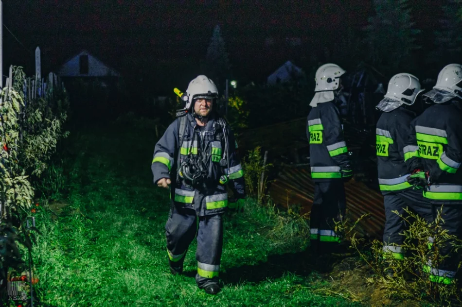 114 strażaków gasiło pożar budynku. Straty opiewają na 580 tys. zł - zdjęcie 20