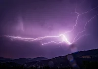 Burze z gradem: podniesiono stopień zagrożenia - zdjęcie główne