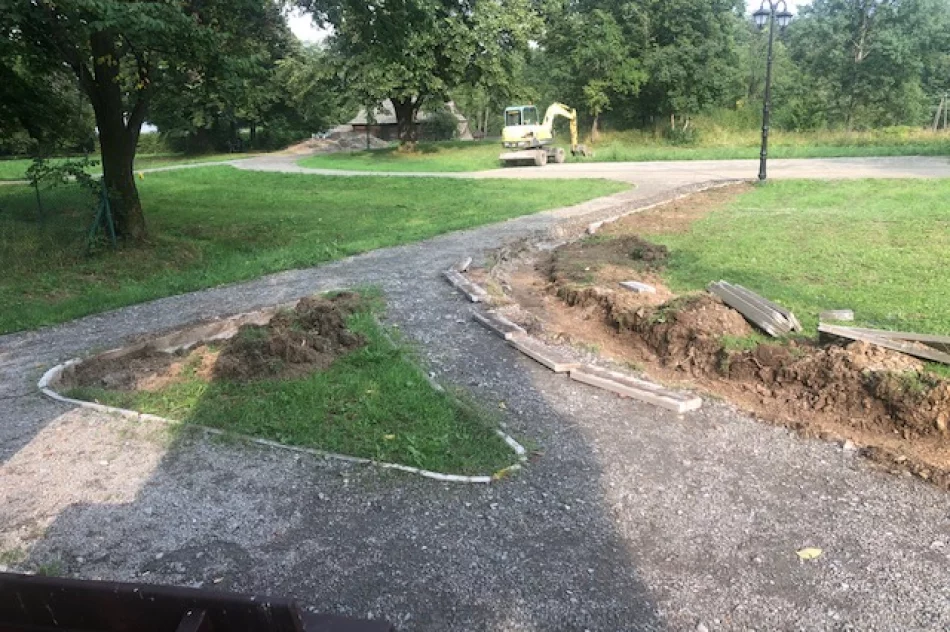 Odebrana i rozliczona inwestycja jest właśnie poprawiana. Alejki węższe, niż zakładał projekt - zdjęcie 3