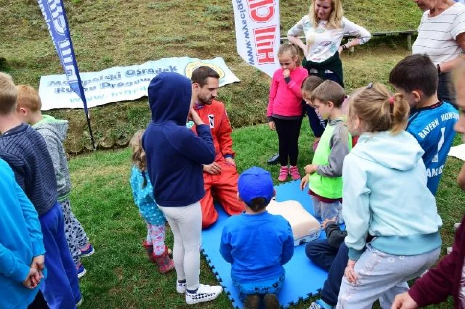 "Bezpieczne Wakacje" w Żmiącej - zdjęcie 5