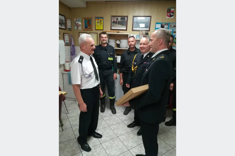 Druh z 45-letnim doświadczeniem odszedł na zasłużoną emeryturę - zdjęcie 2