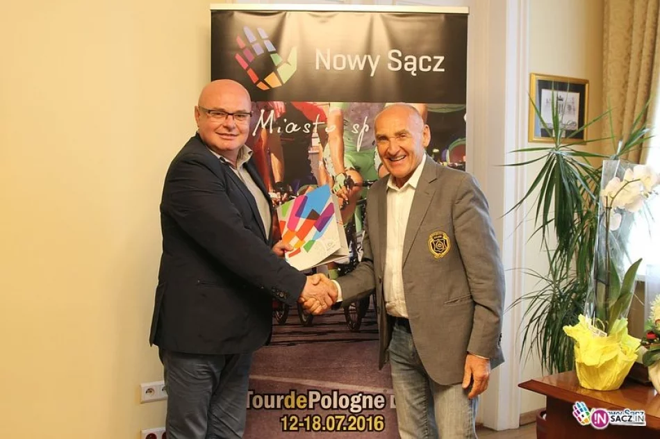 Tour de Pologne zbliża się wielkimi krokami. Czesław Lang w sądeckim ratuszu - zdjęcie 2