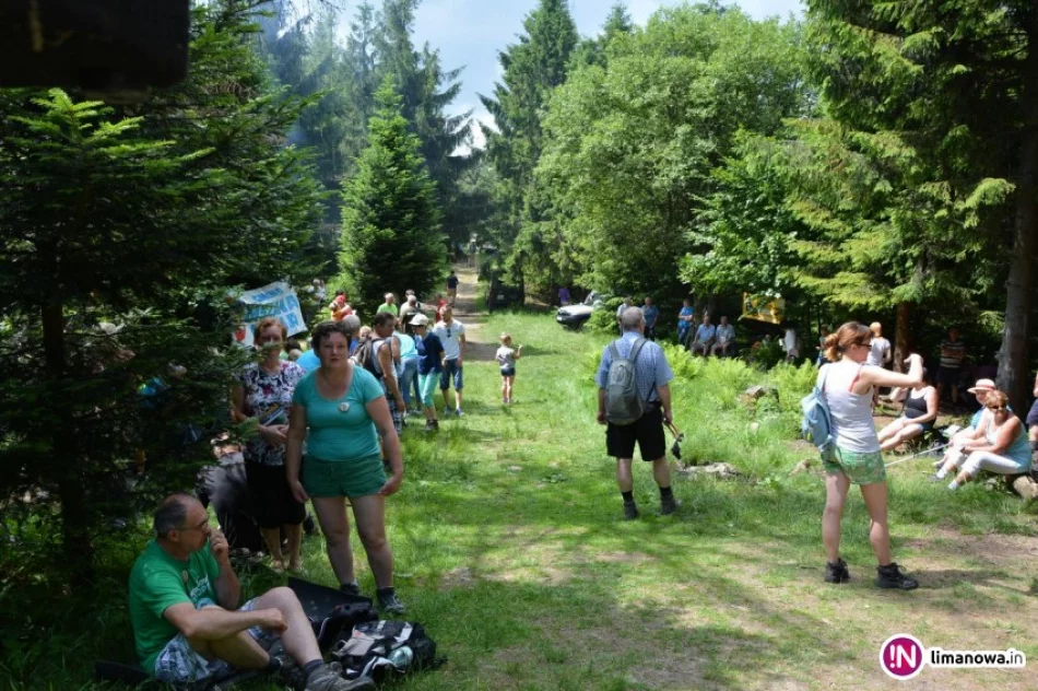 600 turystów zdobyło kolejny szczyt - zdjęcie 3