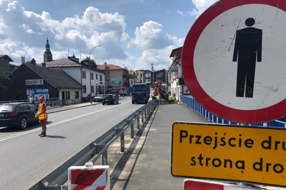 Na dwa dni zamknięto Rynek. Duże natężenie ruchu na pozostałych drogach w centrum - zdjęcie 11