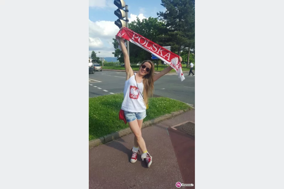 Limanowski akcent na meczu reprezentacji. Dostała bilety, bo pomogła - zdjęcie 4