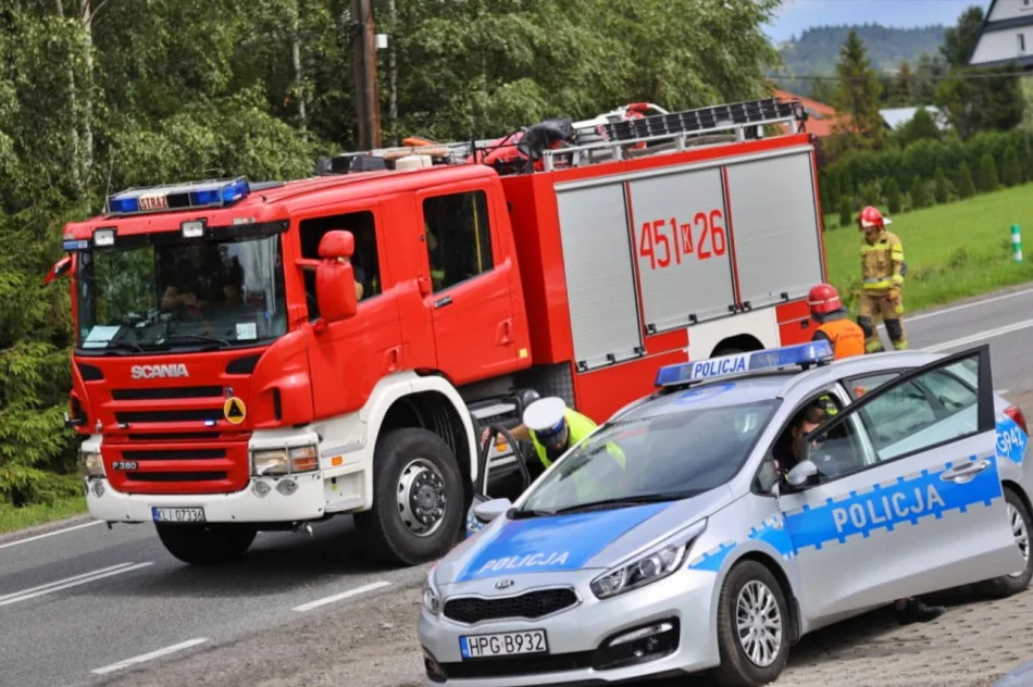 Ciężarówka blokowała pas ruchu na "krajówce" - zdjęcie 4